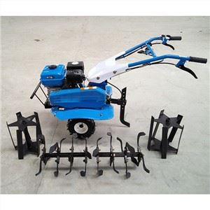 Rototiller ที่ขับเคลื่อนด้วยแก๊ส